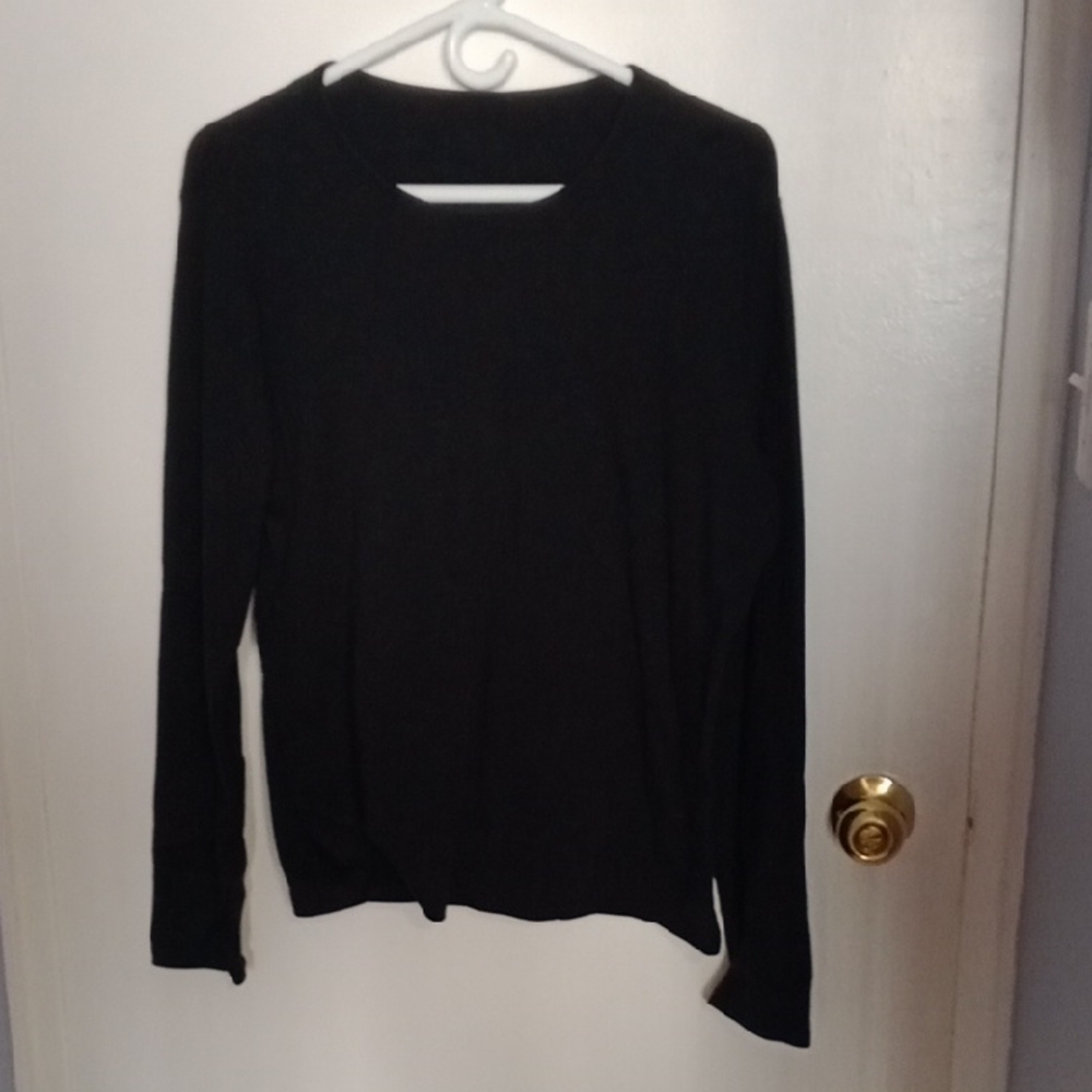 Linden Black Long Sleeve Hoodie